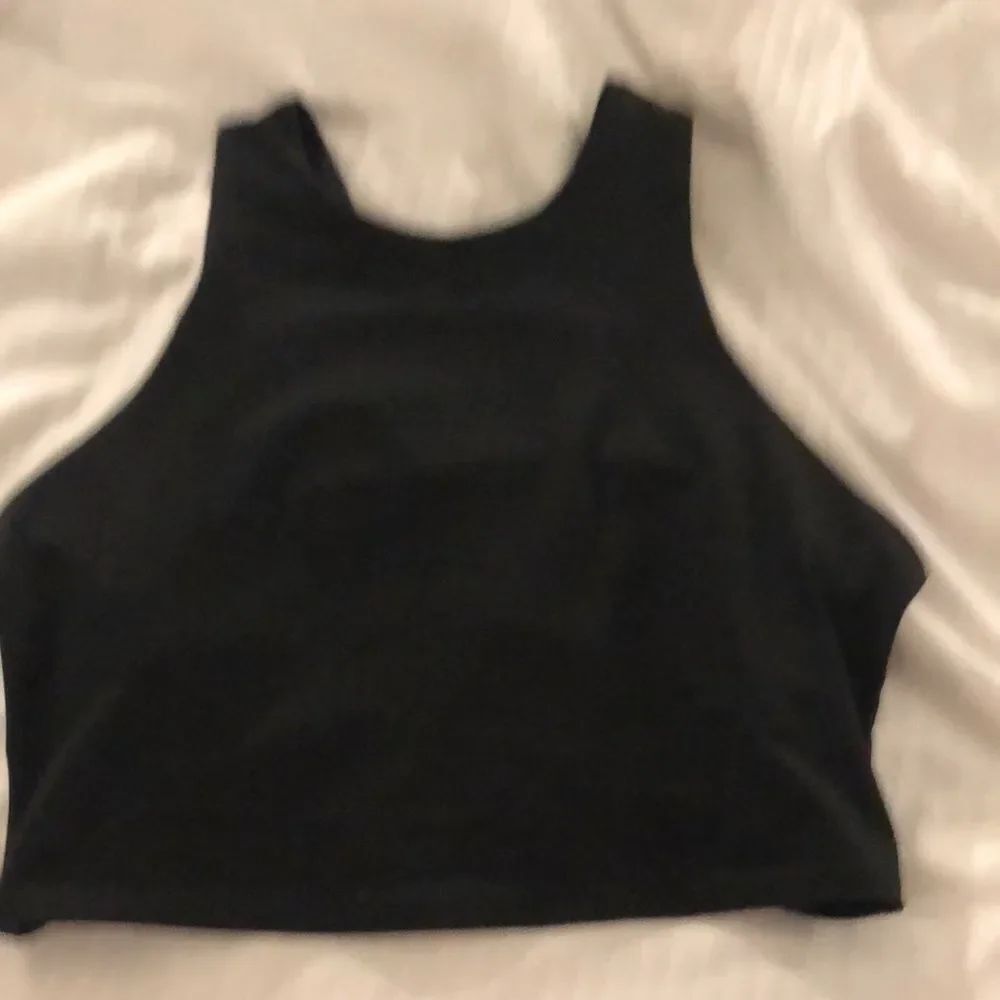 Kyodan black sports bra crop top size M